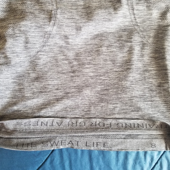 Lululemon Swiftly tech hip length running training shirt gray 8 - Picture 4 of 8